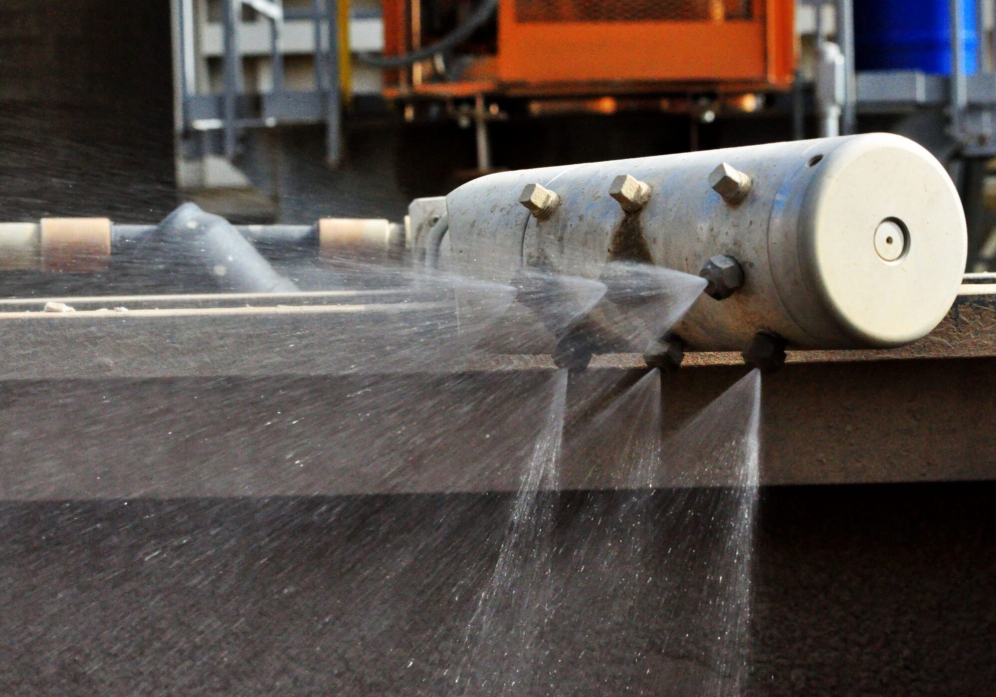 DustBoss® DB-M Mini atomized mister provides localized dust suppression for crushers and hoppers